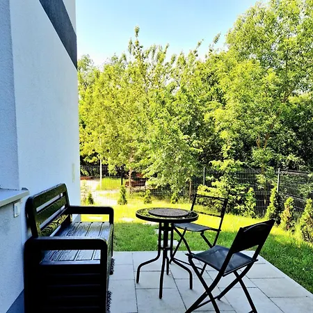 Comfortable Flat With Garden, Self Check-in, Parking Free Daire *