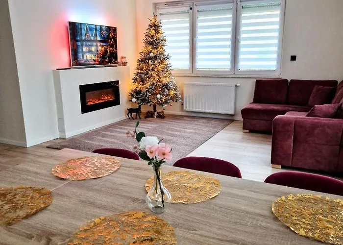 Comfortable Flat With Garden شقة