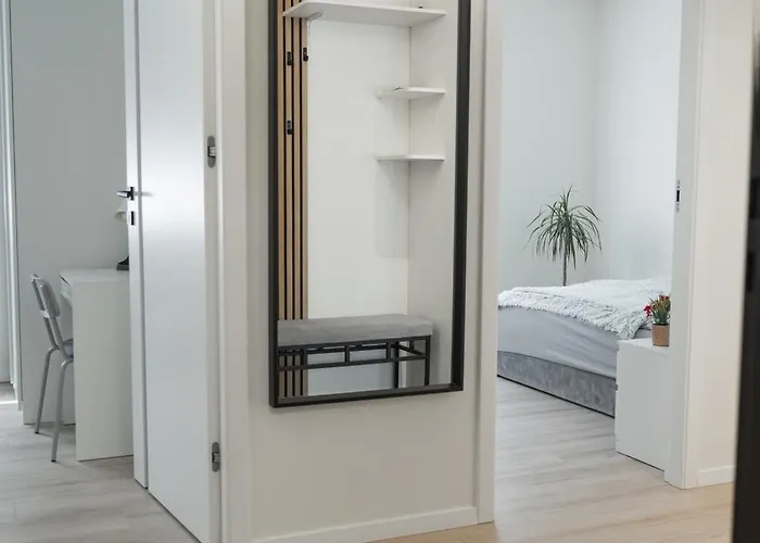 شقة Comfortable Flat With Garden