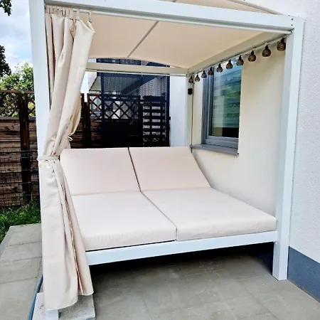 Comfortable Flat With Garden Apartment