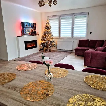 Comfortable Flat With Garden Apartment