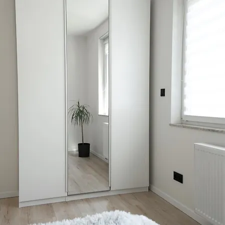 Apartment Comfortable Flat With Garden Poznan