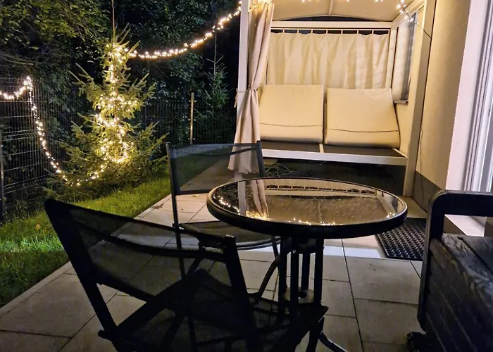 דירה Comfortable Flat With Garden פוזנן